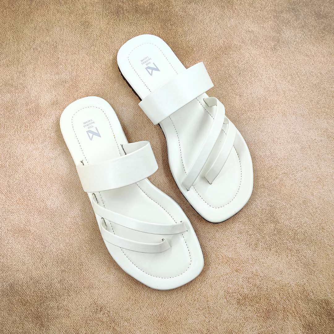 Vaanam White