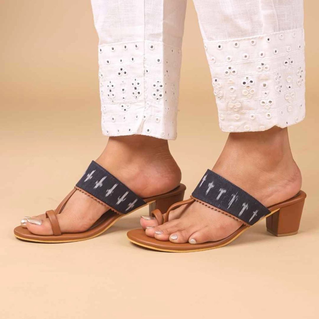 Haiku Duet Kaya Tan Black