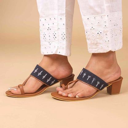Haiku Duet Kaya Tan Black