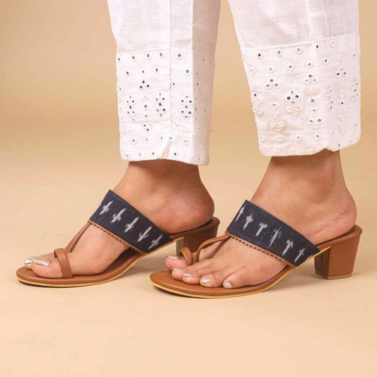 Haiku Duet Kaya Tan Black
