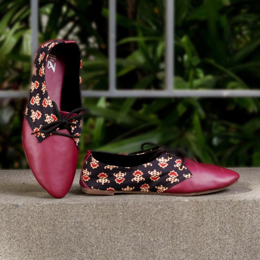 Pataka Maroon Black Floral