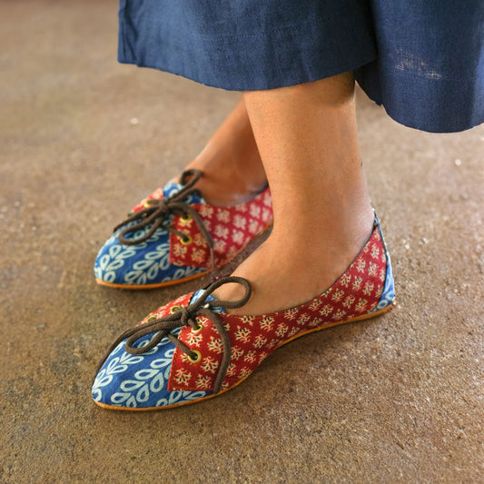 Pataka Blue Maroon