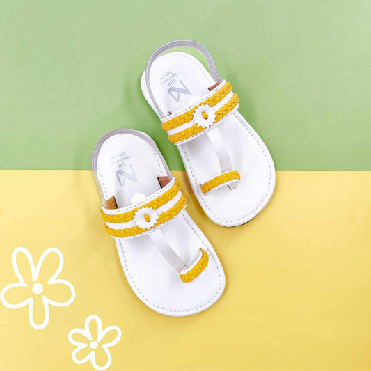Poppi White yellow