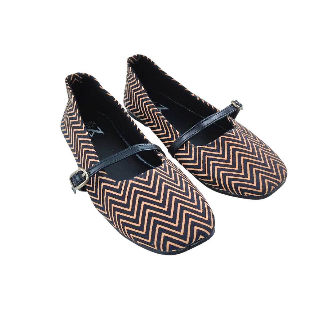 Miro Chevron Black
