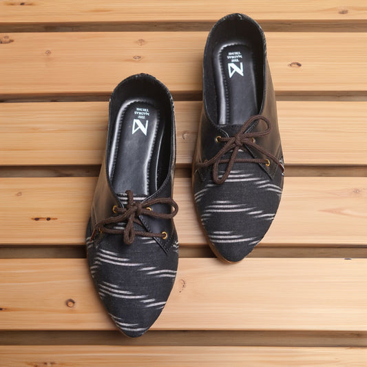 Pataka Black  Ikkat