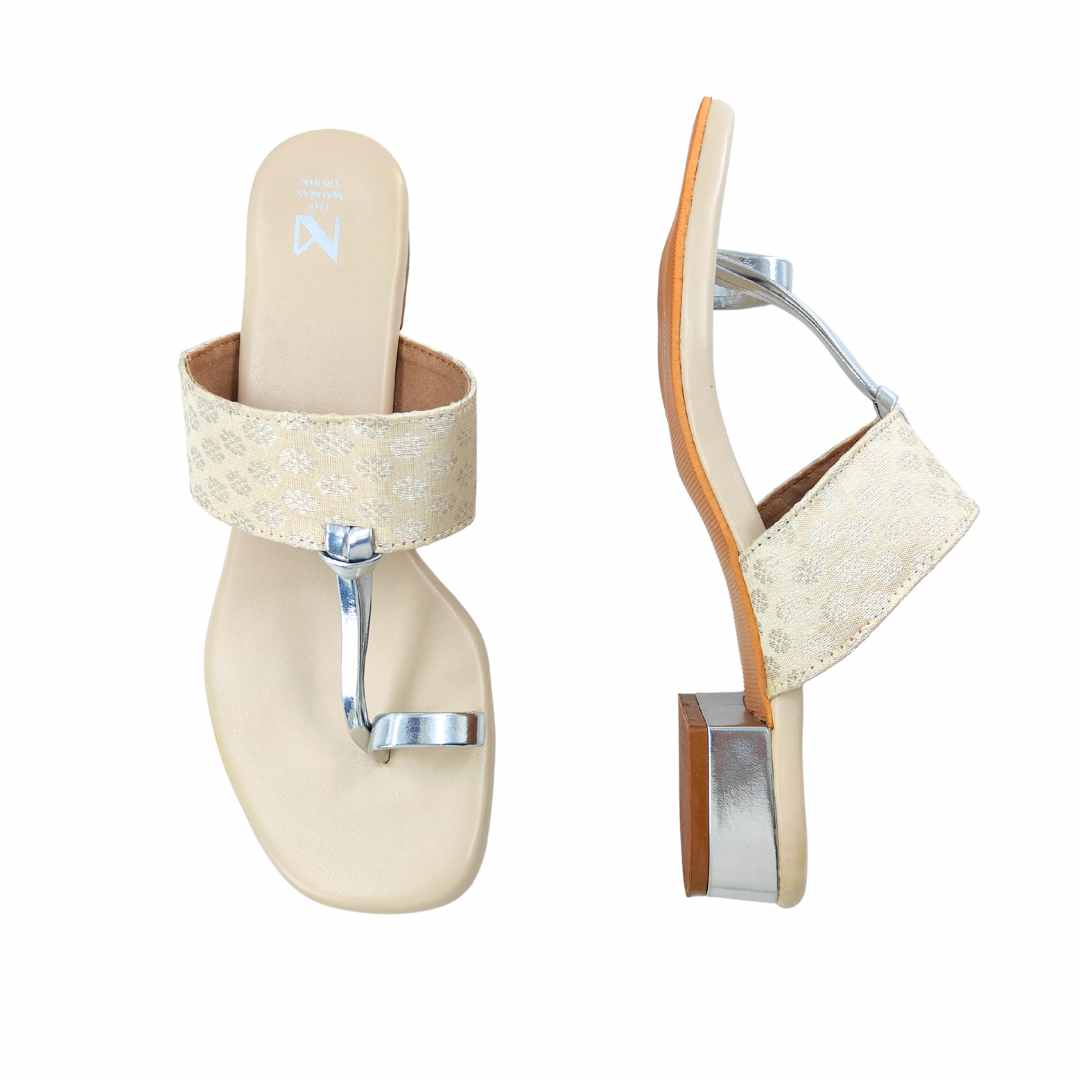 Amara Uno Offwhite Brocade