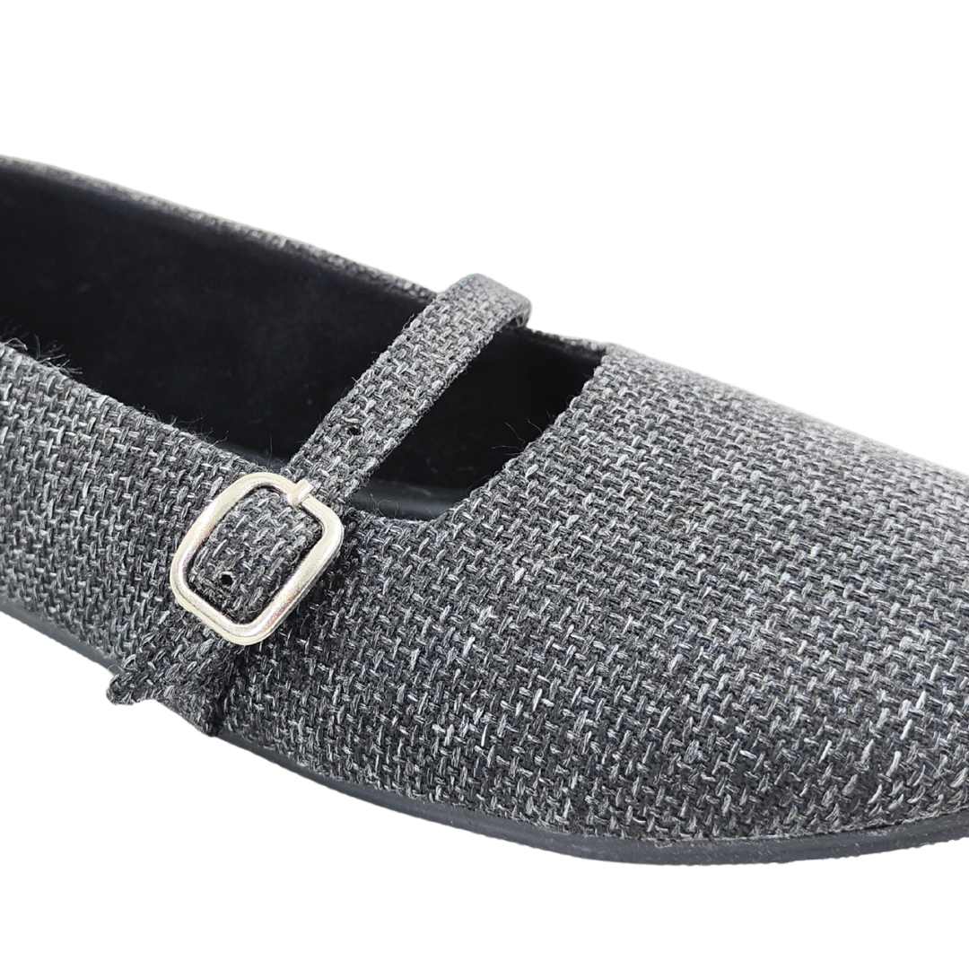 Miro Black