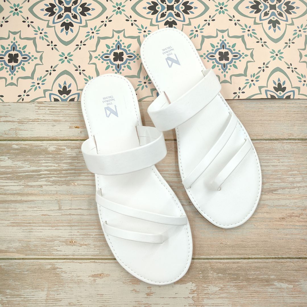 Vaanavil White