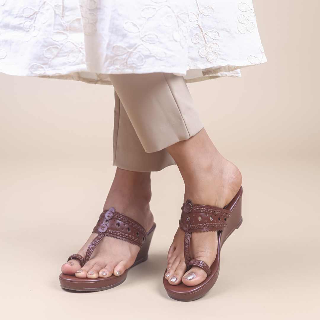 Haiku Wedges Rang Brown