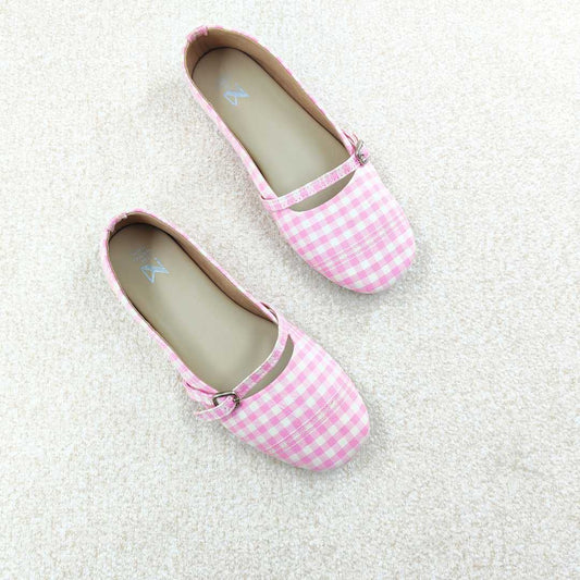 Meri Jaan Pink checks