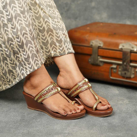 Haiku wedges Brown