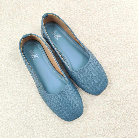 Loom Blue