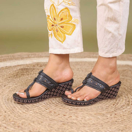 Haiku wedges Rang Black