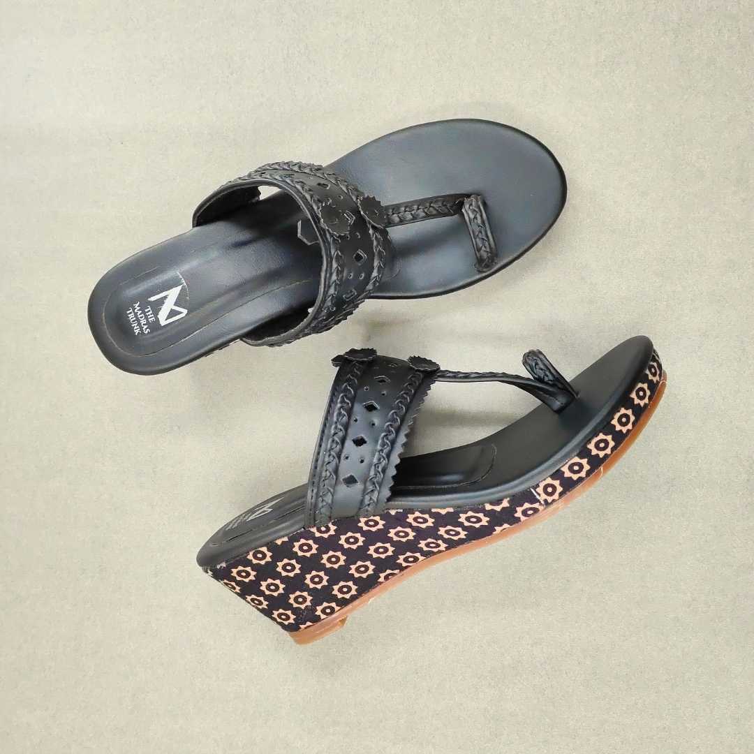 Haiku wedges New  Rang Black